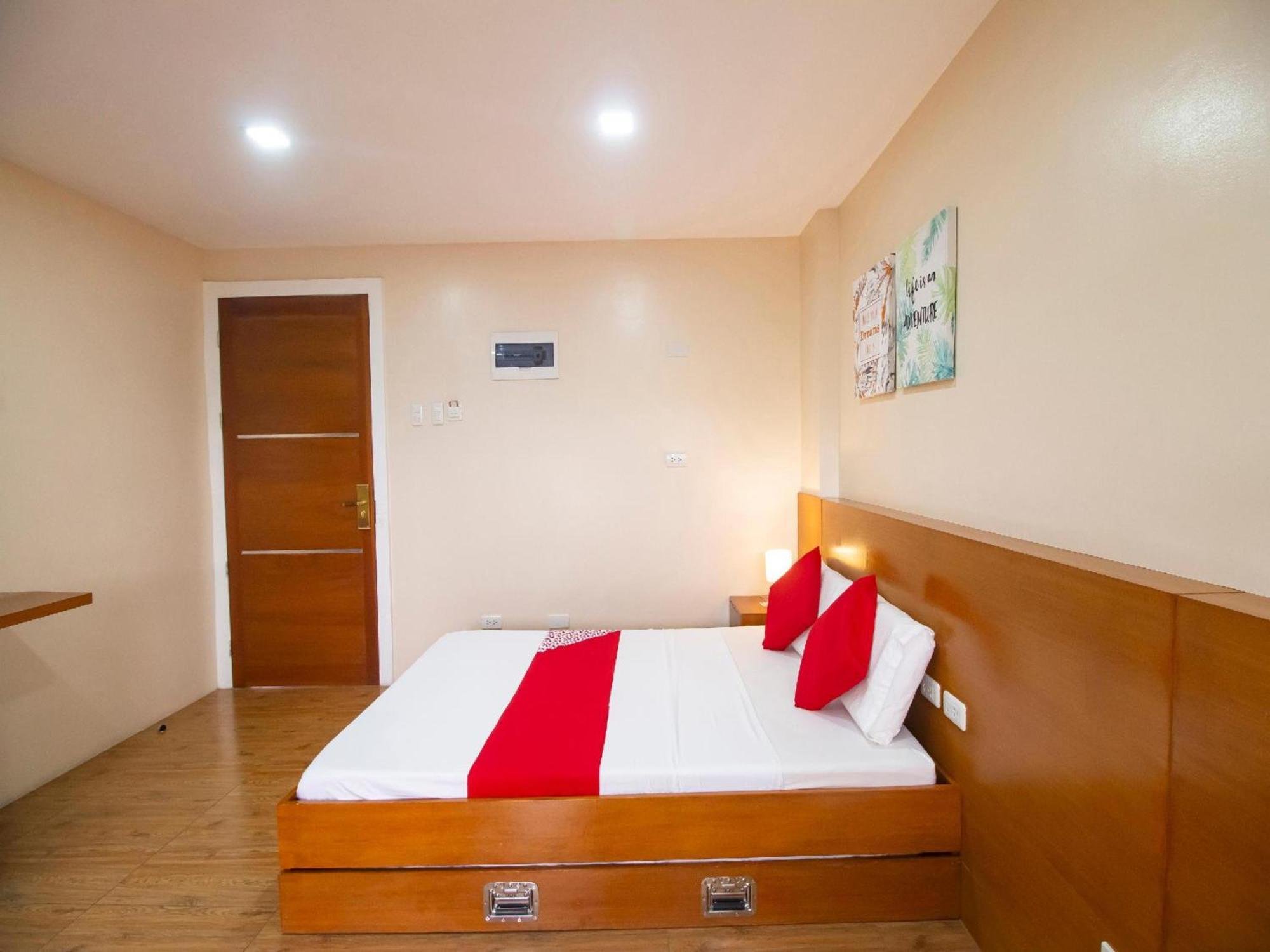 Super Oyo 832 The Teepee Place Hostel & Residence Inn Cebu Stadt Exterior foto