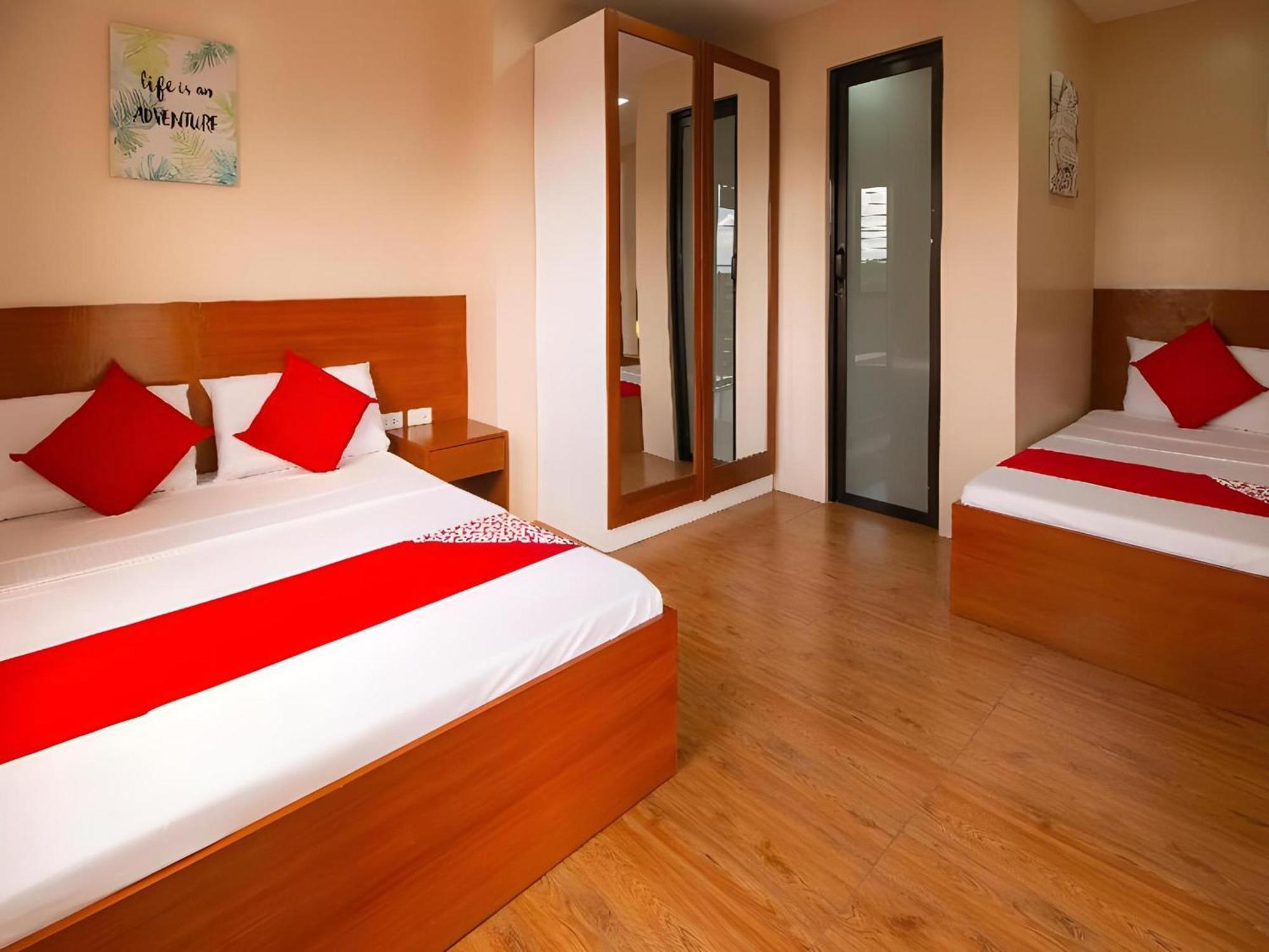 Super Oyo 832 The Teepee Place Hostel & Residence Inn Cebu Stadt Exterior foto